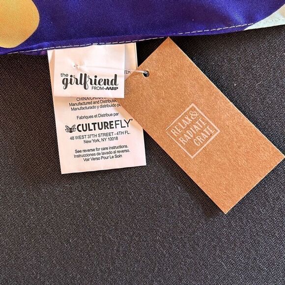 NWT Blue Scarf - Picture 4 of 5